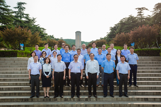 凯发一触即发官网控股集团党委赴徐州开展 “跟着席大大总书记足迹学党史”专题活动4_副本.png